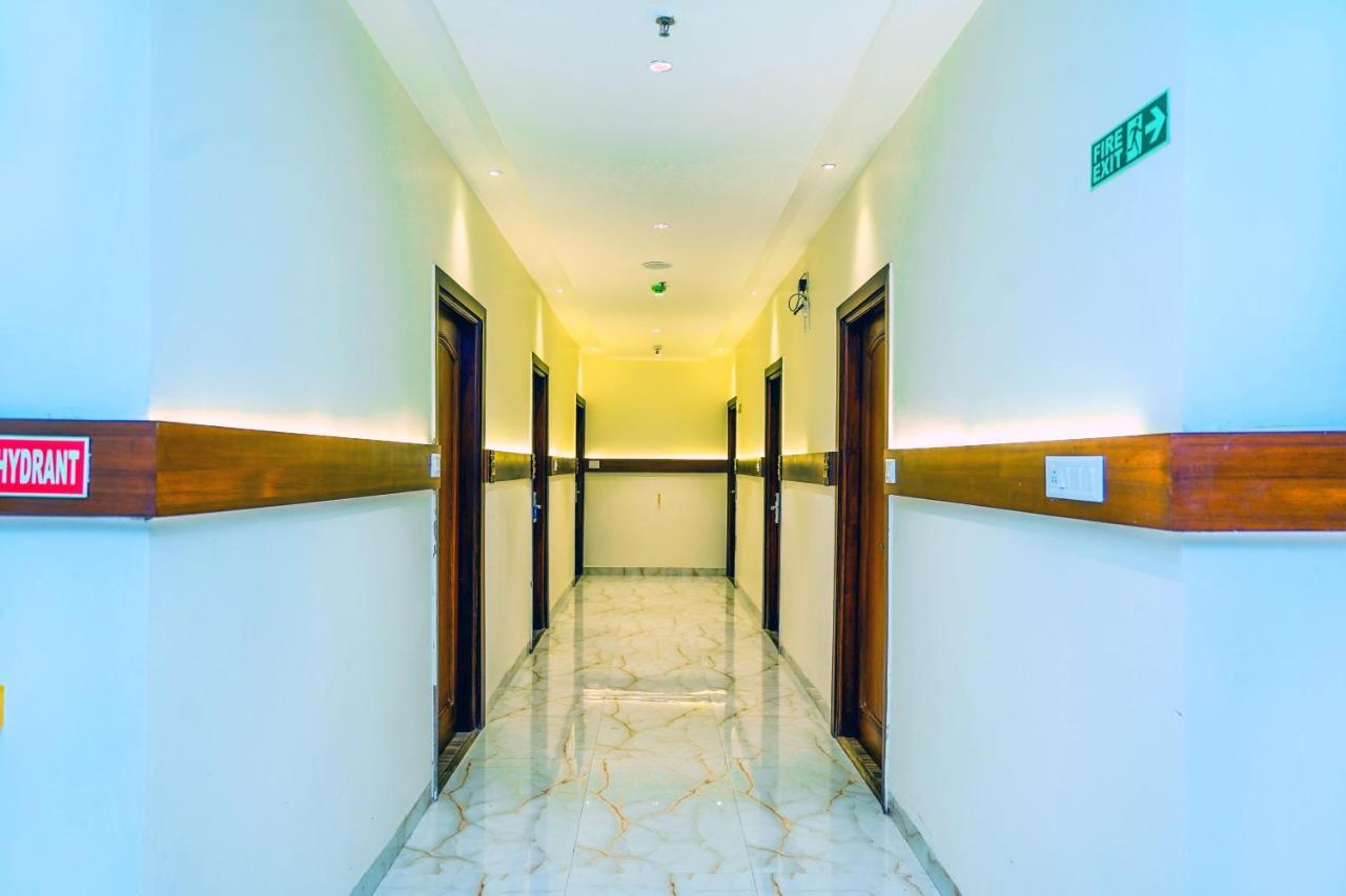 Hotel Aura Grand By Levelup Hotels Amritsar Exterior foto