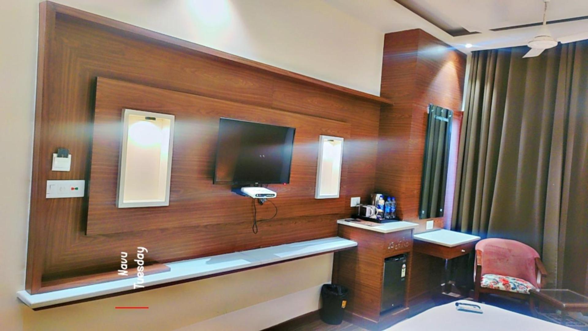 Hotel Aura Grand By Levelup Hotels Amritsar Exterior foto